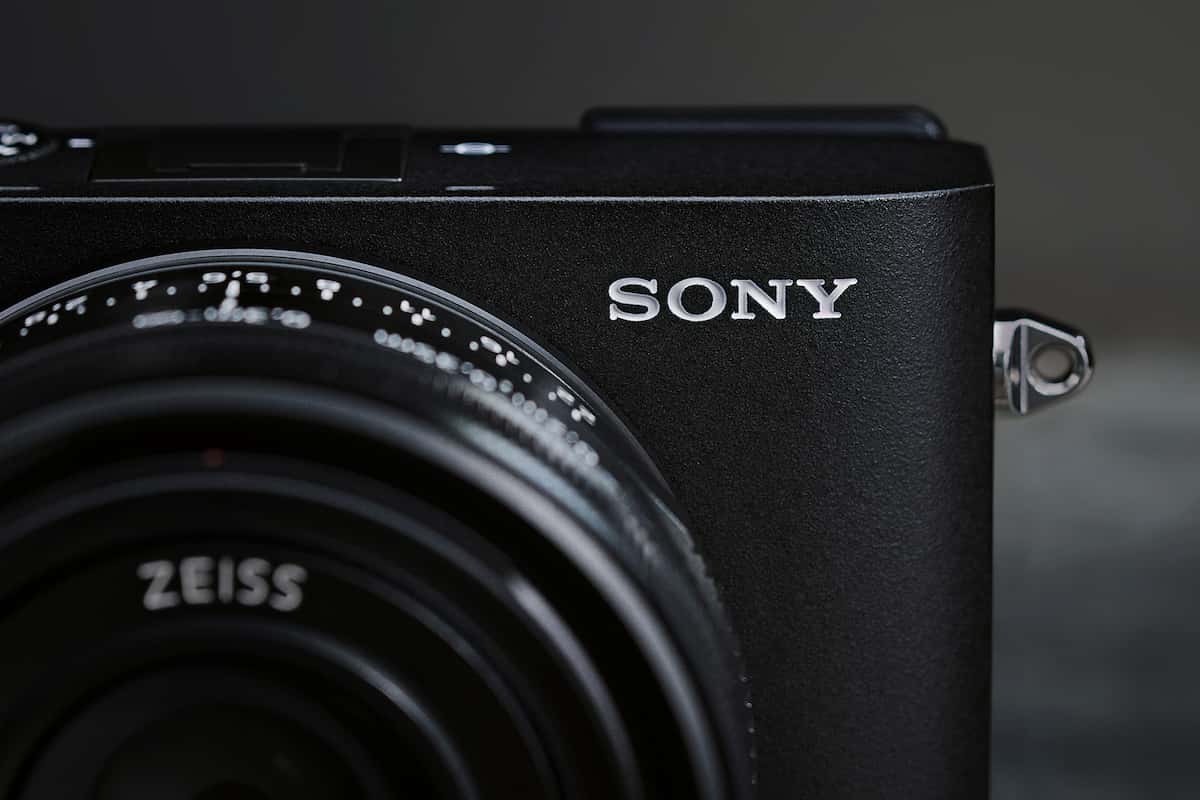 Compact Camera | RX1RIII | Sony Latvia