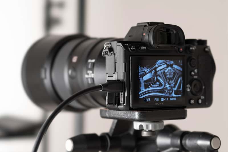 α7R IV 35mm full-frame camera with 61.0MP | ILCE-7RM4 | Sony Latvia
