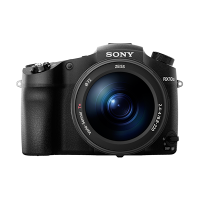 RX10 III with F2.4-4 large-aperture 24-600mm zoom lens | DSC
